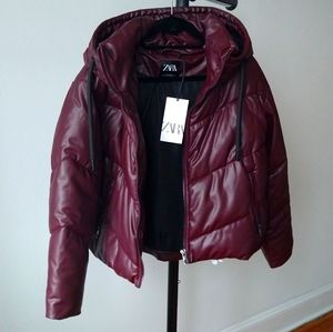 NWT Zara burgundy faux leather hooded puffer jacke